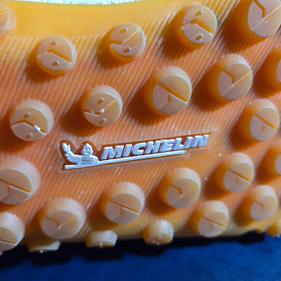 Under Armour HOVR Men's Track Shoes - Picture 9 of 9